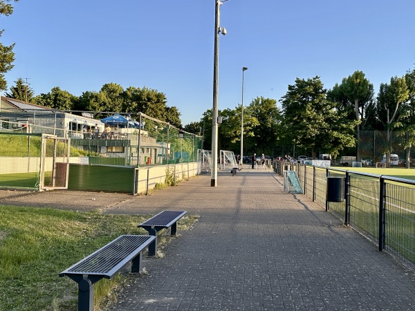 Sportanlage Pastor-Wolff-Straße - Köln-Niehl