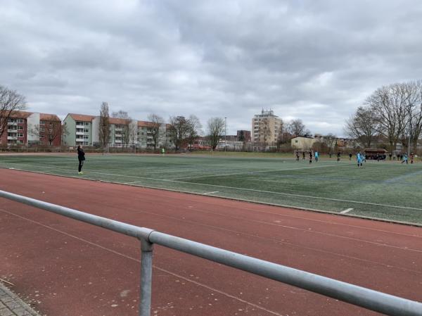 Sportplatz Holstentor Gemeinschaftsschule - Lübeck-St. Lorenz-Süd