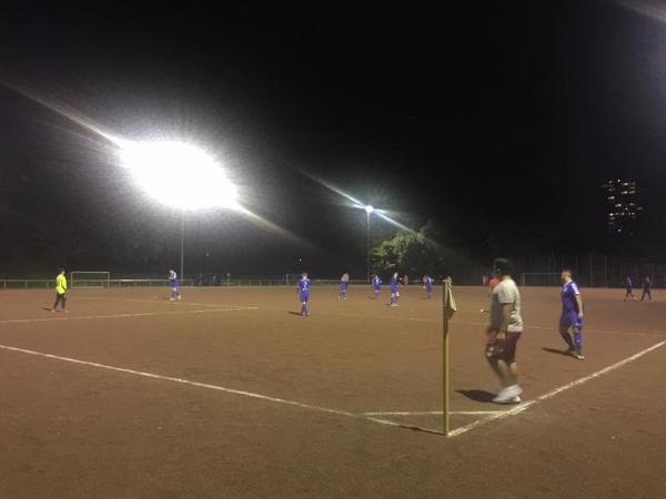 Sportplatz am Vorgebirgspark - Köln-Zollstock