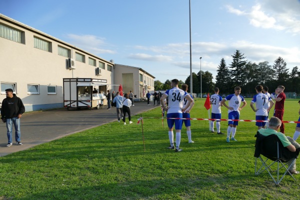 Stadion am Wolfgangshäuschen Nebenplatz 1 - Dieburg