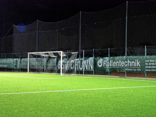 Sportplatz Staelsmühler Straße - Wermelskirchen-Dhünn