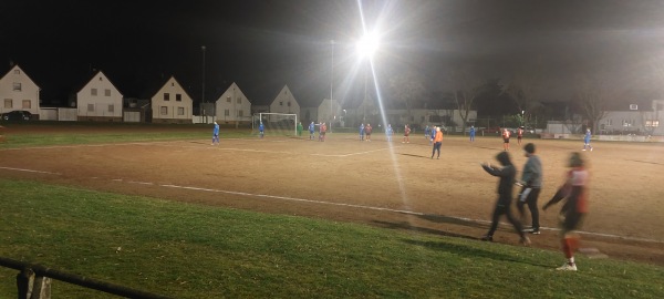 Sportzentrum der Gemeinde Platz 2 - Neuhofen/Pfalz