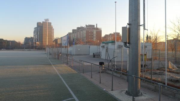 Campo de Fútbol Piqueñas - Madrid, MD