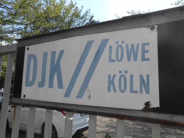 Sportplatz am Niehler Hafen - Köln-Nippes