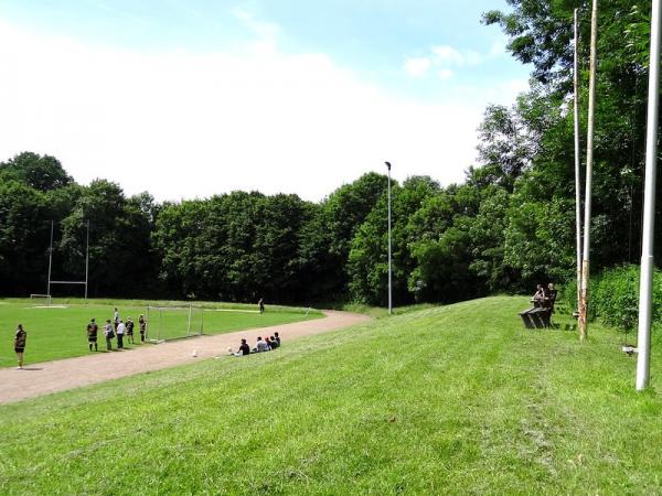 August-Bebel-Kampfbahn Nebenplatz - Leipzig-Wahren