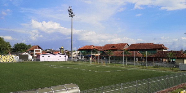 Padang Sintetik Parit Buntar - Parit Buntar 