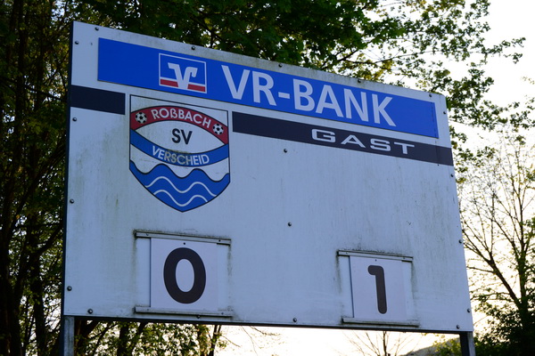 Sportplatz In der Au - Roßbach/Wied