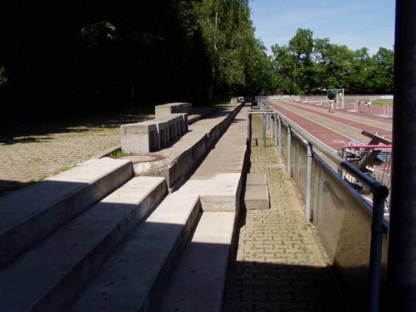 Michael-Hoffmann-Stadion im Sportzentrum Pfeifferswörth - Mannheim