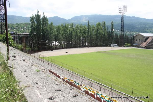 Stadioni Vladimer Bochorishvili - Tkibuli