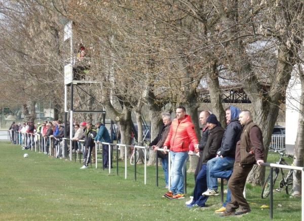 Futbalový Štadión Blatná na Ostrove - Blatná na Ostrove