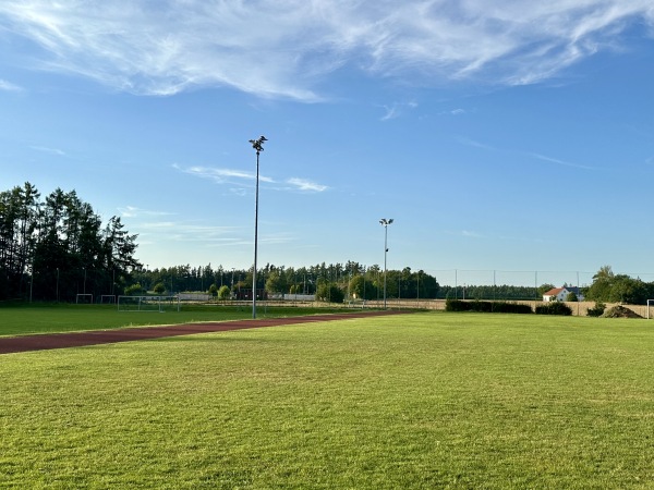 Sportgelände Jahnstraße Platz 3 - Nandlstadt-Kronwinkl