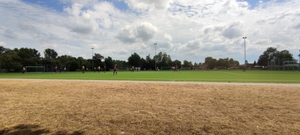 Bezirkssportanlage Osterstader Straße Platz 2 - Bremen-Grolland