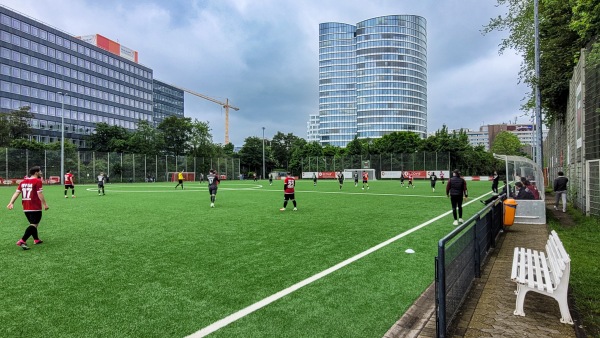 Bezirkssportanlage Hans-Böckler-Straße Platz 2 - Düsseldorf-Derendorf