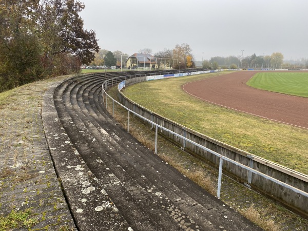 Anton-Treffer-Stadion - Neustadt/Donau