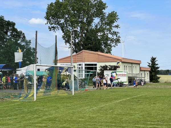 Sportanlage Nordweg Platz 2 - Drehnow
