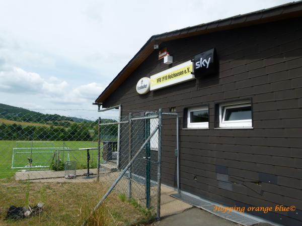 Sportplatz Auf der Mühle - Dautphetal-Holzhausen