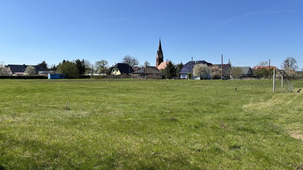 Sportplatz am Bahnhof - Templin-Hammelspring
