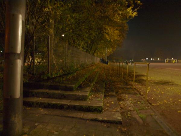 Sportplatz im Schulzentrum Süd - Duisburg-Huckingen