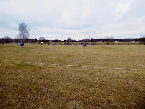 Sportplatz an der Schule - Schenkendöbern-Bärenklau