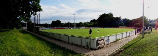 Stadion Nachwuchsleistungszentrum Sportpark Kennel - Braunschweig-Kennel