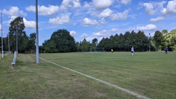 Sportplatz am Bahnhof - Bartenshagen-Parkentin