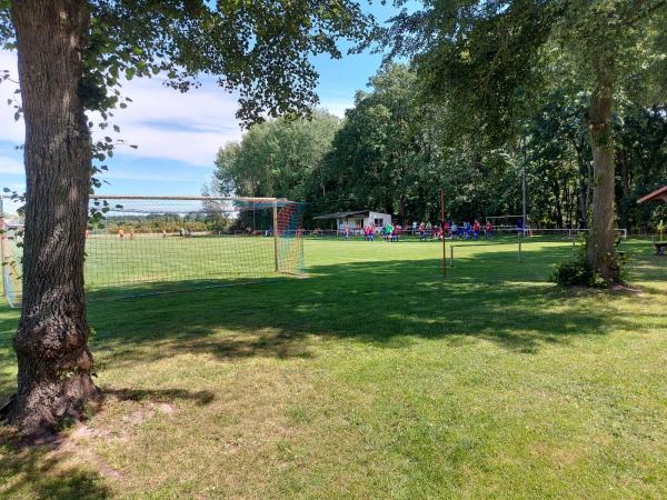 Sportplatz Am Waldrand - Arendsee/Altmark-Sanne-Kerkuhn