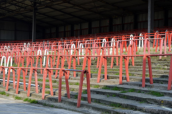 Y Cae Ras - Wrexham, WRX
