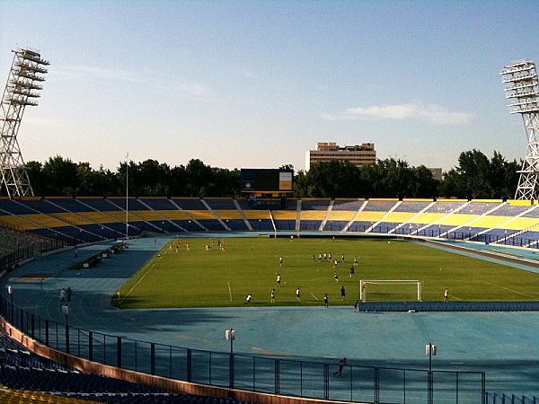 Paxtakor stadioni - Toshkent (Tashkent)