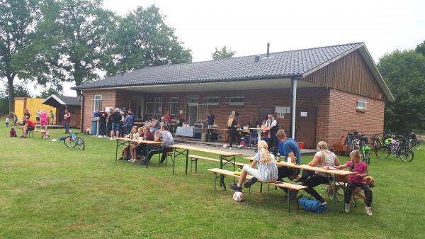 Sportanlage Am Kannenbruch - Groß Schenkenberg-Rothenhausen