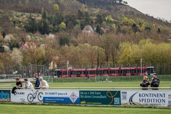 Ernst-Abbe-Sportfeld Platz 6 - Jena