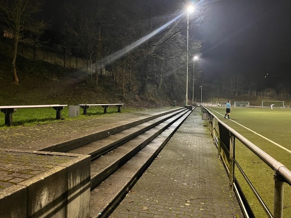 Horst-Neuhoff-Sportplatz - Wuppertal-Cronenberg