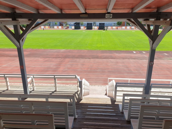 Stadion im Sportpark Luftschiffhafen - Potsdam