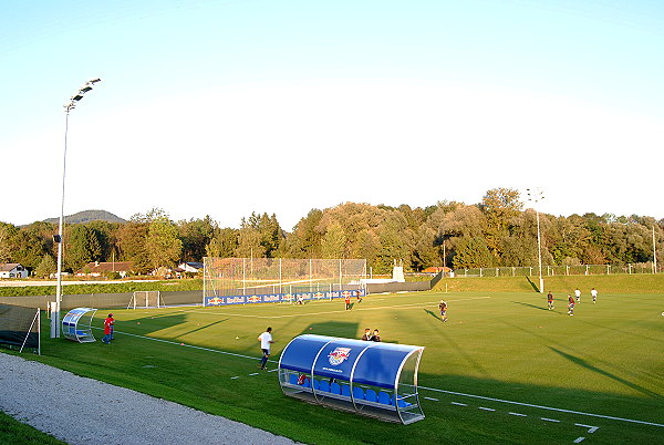 Alter Zustand (ohne Tribübe auf der Westseite)