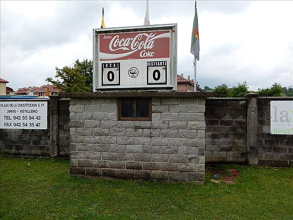 Estadio Fernando Astobiza - Sarón, CB