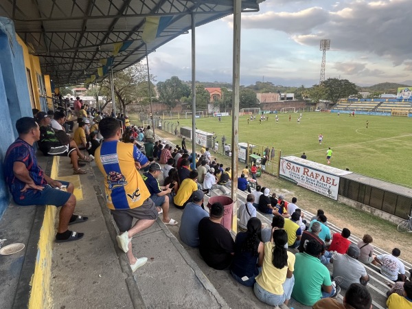 Estadio Dr. Ramón Flores Berríos - Santa Rosa de Lima