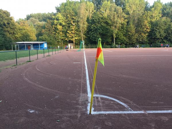 Sportpark Erdweg Platz 2 - Köln-Worringen