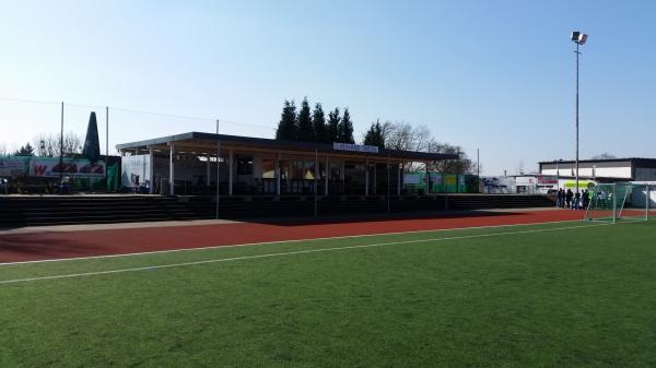 Sportplatz Braunsberg - Bergisch Gladbach-Herkenrath
