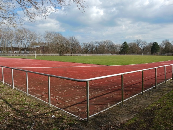 Kopernikus-Gymnasium-Sportplatz - Bargteheide