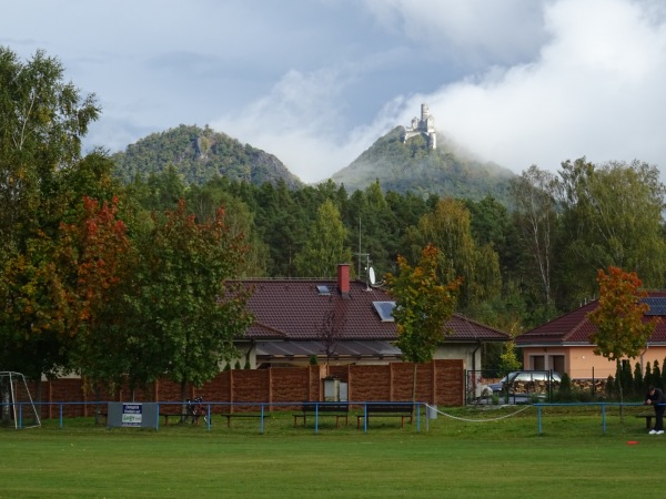 Hřiště Okna - Okna