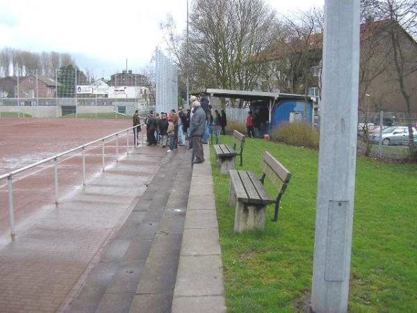 Sportplatz Bladenhorster Straße - Herne-Holthausen