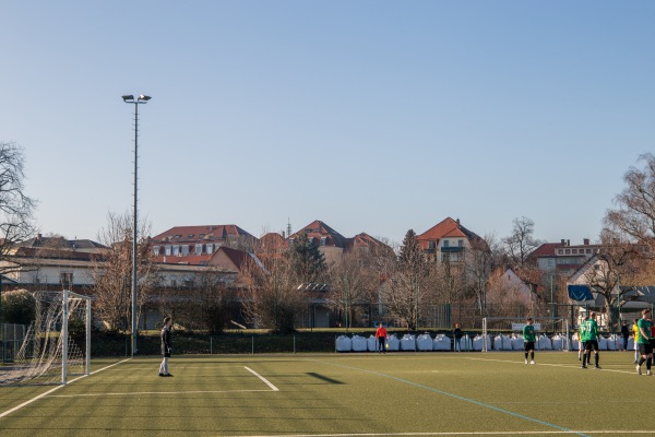 Sportplatz Hebbelstraße - Dresden-Cotta