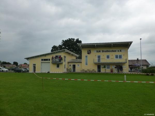 Sportanlage Straßkirchen  - Salzweg-Straßkirchen