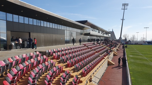 Qəbələ şəhər stadionu - Qəbələ