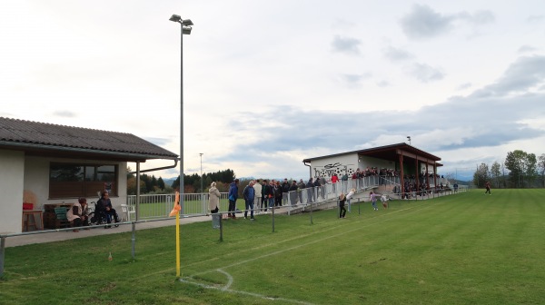 Sportplatz Hochwolkersdorf/Bromberg - Hochwolkersdorf