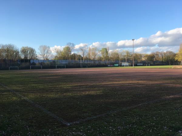 Bezirkssportanlage Döhren B-Platz - Hannover-Döhren