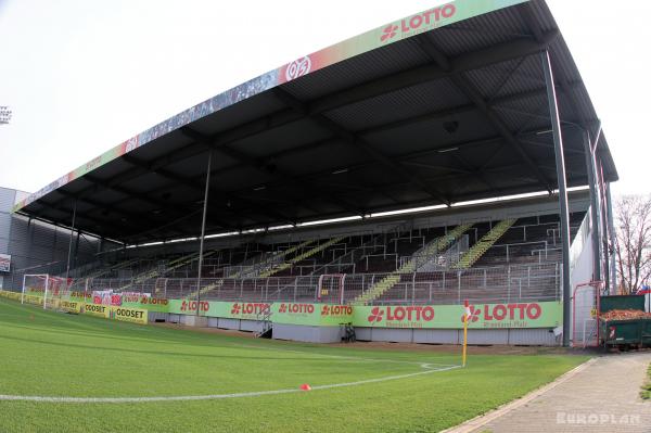 Bruchwegstadion auf dem WOLFGANG FRANK CAMPUS - Mainz