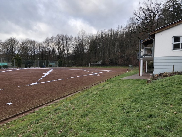 Sportplatz Bremthaler Weg - Wiesbaden-Auringen