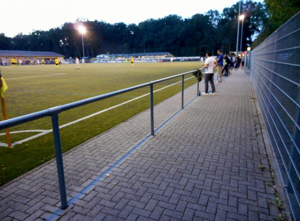 Friedrich Chomas Stadion am Eichelgarten - Haßloch