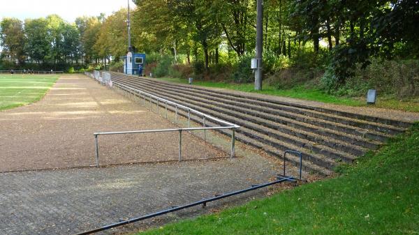 Stadion an der Theodor-Heuss-Schule - Wirges