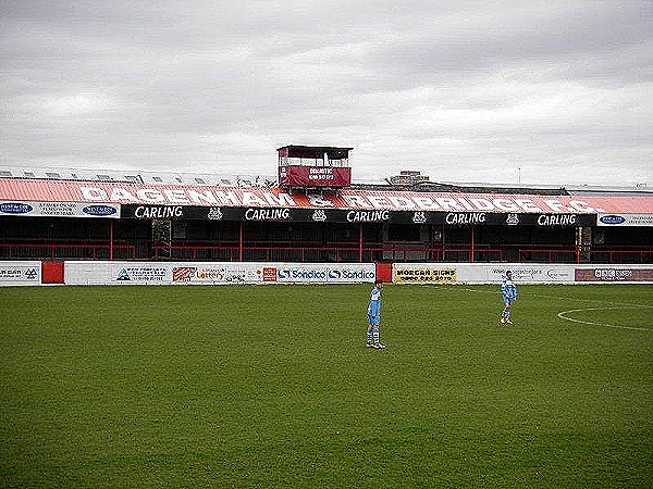 The Chigwell Construction Stadium - London-Dagenham, Greater London
